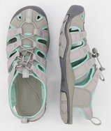  1022964/NA/CLEARWATER CNX W-LIGHT GRAY/O, 4.5, LIGHT GRAY/OCEAN WAVE